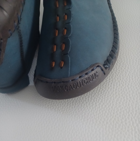 Shoes - Picture 9 of 10